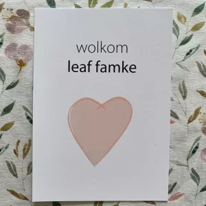 Wenskaart - wolkom leaf famke