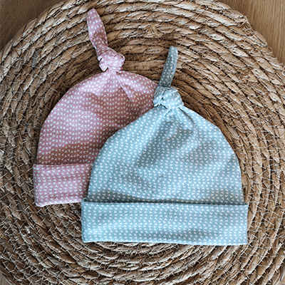 Lindiezijn mutsjes mintgroen en roze